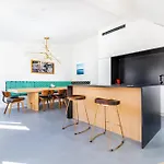 Luxury Flat With Ac \
