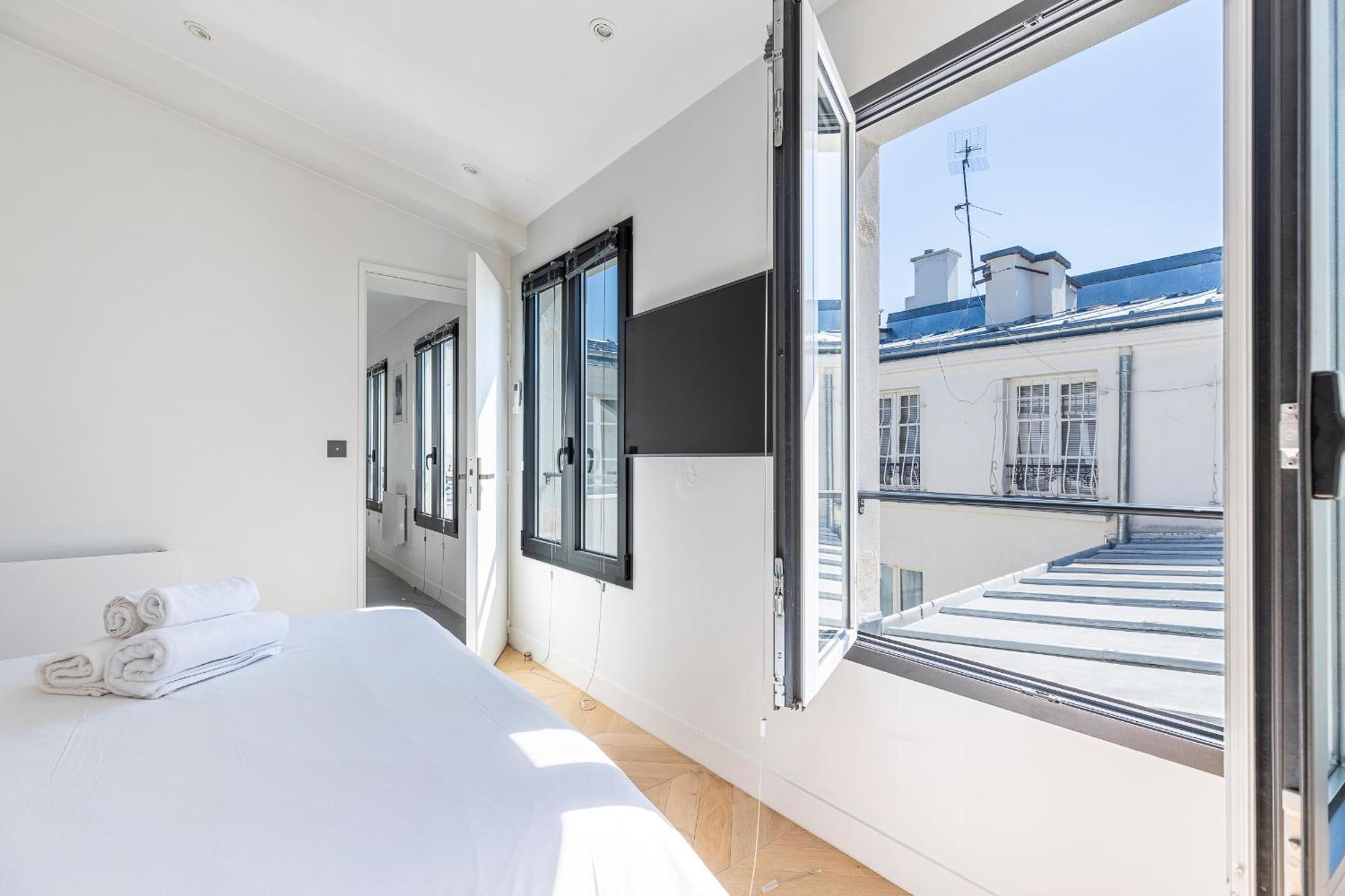 Apartment Luxury Flat With Ac 